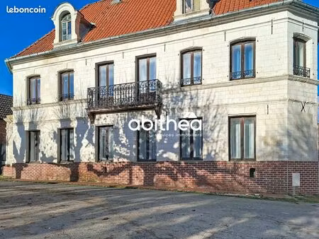 maison 10 pièces 235 m²