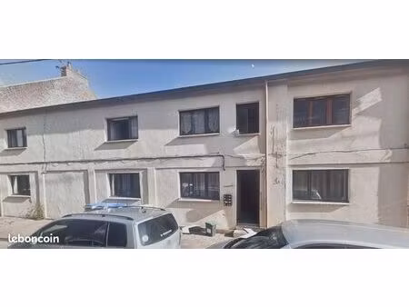 immeuble 232 m² aniche