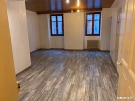 superbe f3 centre ville 65m2