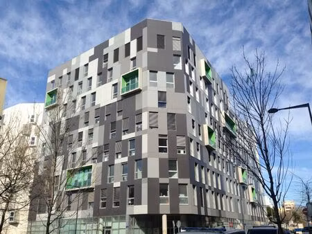 location local professionnel 2 640m² marseille 3ème