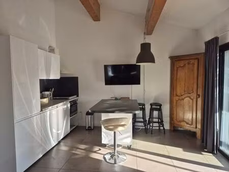 location appartement 3 pièces 56 m² à cassis (13260)