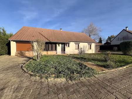 vente maison 8 pièces 205 m² à saint-eloy-de-gy (18110)  210 000 €