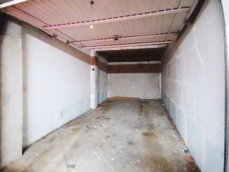 parking près de luisant à vendre