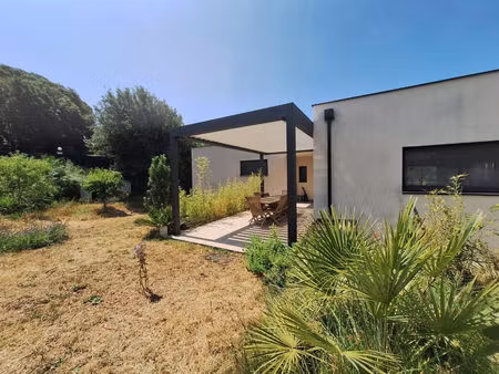 vente maison 5 pièces 230 m² afa (20167)