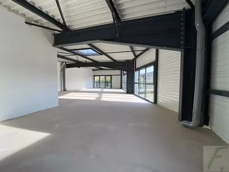 vente commerce 144 m² sillingy (74330)