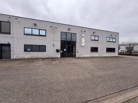 opslagruimte met kantoor te huur te kalmthout