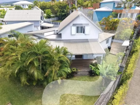 vente maison 5 pièces 126 m² à saint andre (97440)  359 000 €