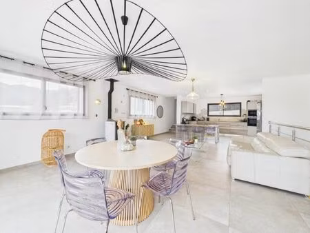 vente maison 5 pièces 133m2 afa 20167 - 629000 € - surface privée