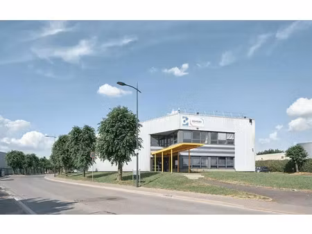 locaux d'activité et bureaux 1 040 m² à louer - proximité roissy cdg desserte a1 a104