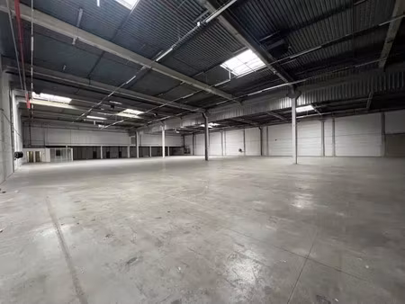 entrepôts logistiques rénovés dès 2639 m² à louer - plateforme icpe 1510 saint witz  accès