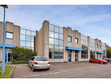 locaux d'activité à louer à la verriere 78320