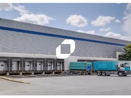 location entrepôt combs la ville 77380