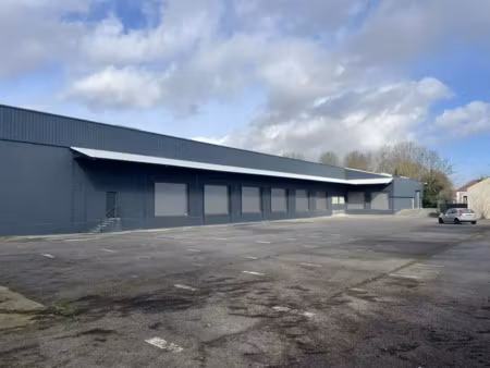 entrepôt indépendant 5505 m² à louer - le mesnil amelot  accès rapide a1  a104  rer b  pro