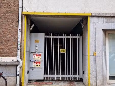 garage à louer à de burburestraat 15 anvers (rbu88639)