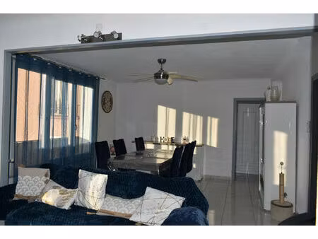 vente appartement 3 pièces 66m2 céret 66400 - 151000 € - surface privée