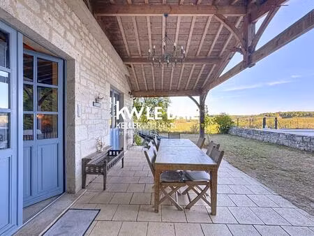 maison en pierre avec magnifique dépendance