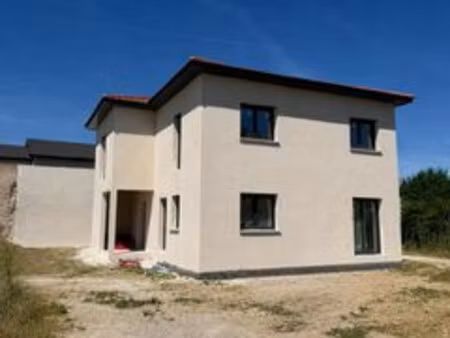 en vente appartement 70 m² – 189 000 € |sillans