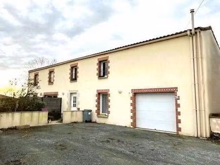 vente maison à saint-andré-goule-d'oie (85250) : à vendre / 120m² saint-andré-goule-d'oie