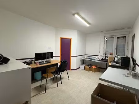 location commerce 161 m² à tours (37000)