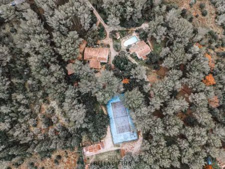 vente propriété 15 pièces 351 m² à aix-en-provence (13090)  1 990 000 €