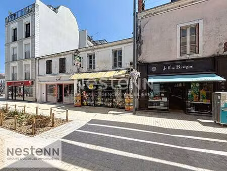 vente bureaux et commerces à challans (85300) : à vendre / 75m² challans