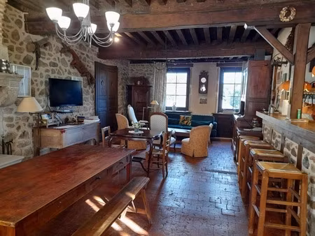 a 25 mn d'autun - à arleuf (58) maison de caractère avec garage et cour