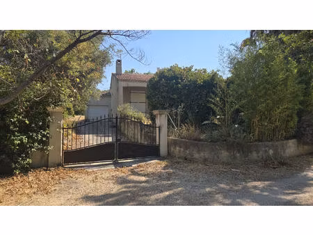 à vendre : charmante villa au beausset