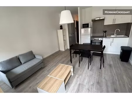 location meublée appartement 2 pièces 35 m² à carpentras (84200)  700 €