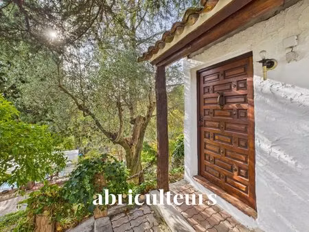 propriété d'artistes au cœur de 2 ha de verdure - cantaron