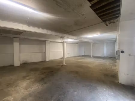 location locaux professionnels 92 m² à limoges (87000)  450 €