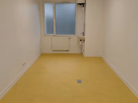 location locaux professionnels 0 pièces 16.26 m² à elliant (29370)  268 €