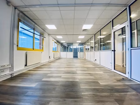 location locaux professionnels 0 pièces 227 m² à camon (80450)  1 800 €