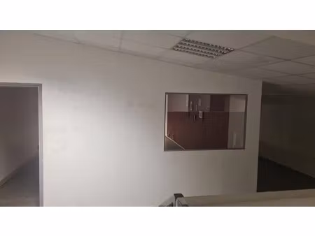 location locaux professionnels 114 m² à argenteuil (95100)  1 500 €