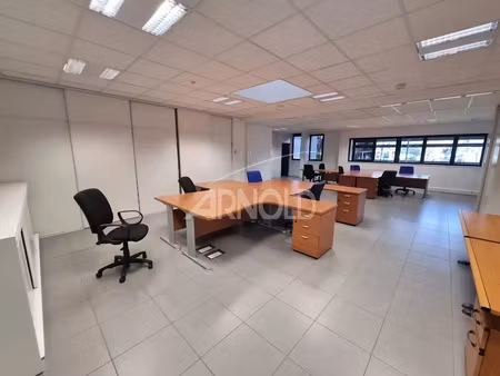location locaux professionnels 12 pièces 355 m² à saint-herblain (44800)  4 067 €