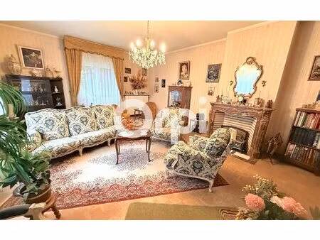 maison auby 206 m² t-7 à vendre  232 690 €