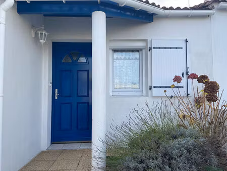 maison au pied des commerces 2 chambres et garage à st gilles croix de vie