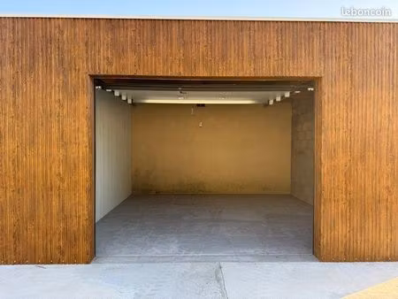 garage 26 m2 zone artisanale à louer