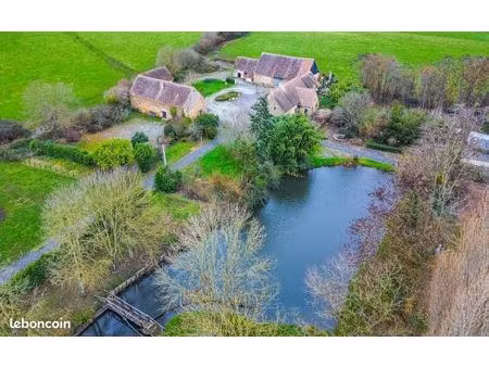 maison 8 pièces 240 m²