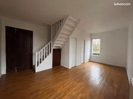 maison 2 pièces 64 m²