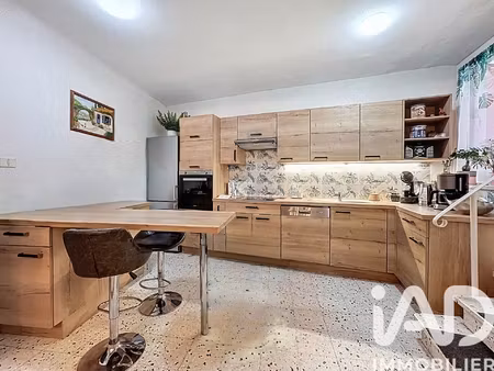 vente maison de village 8 pièces