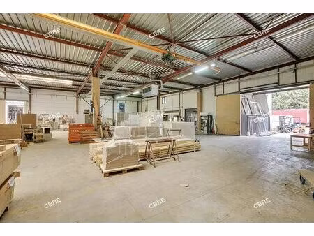 location local d'activités bretigny sur orge 1 703 m²