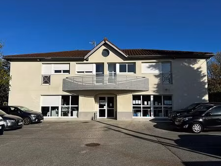 location bureau jonage 450 m²