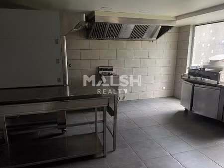 location local commercial 85m²