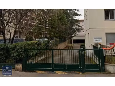 parking à louer - lyon 4e arrondissement (69004) - 152€