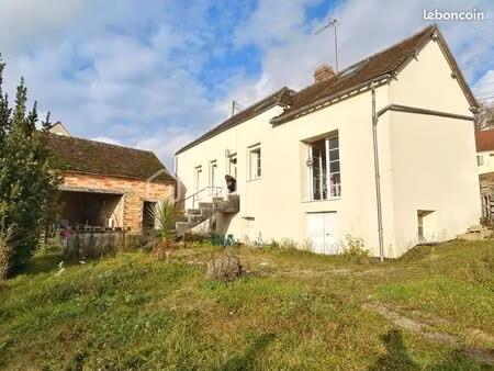 maison 6 pièces 82 m²