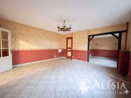 vente maison 7 pièces 153 m² à juvigny (51150)  230 000 €