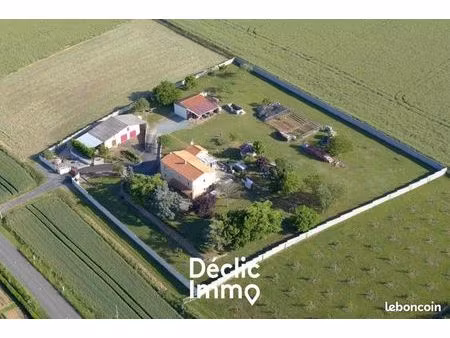 maison 186 m² xanton chassenon