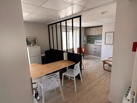 location bureau / cabinet