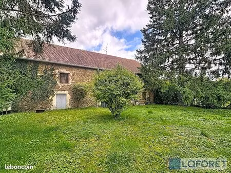 propriété 3 pièces 74 m²