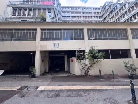 vente parking 3813 m² à marseille 1er (13001)  1 510 000 €